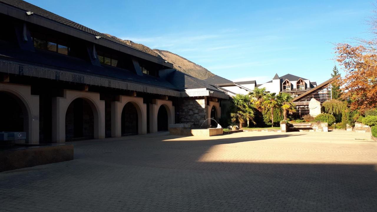 Hameau Des Thermes - Appartement Rez De Chaussee 圣拉里苏朗 外观 照片